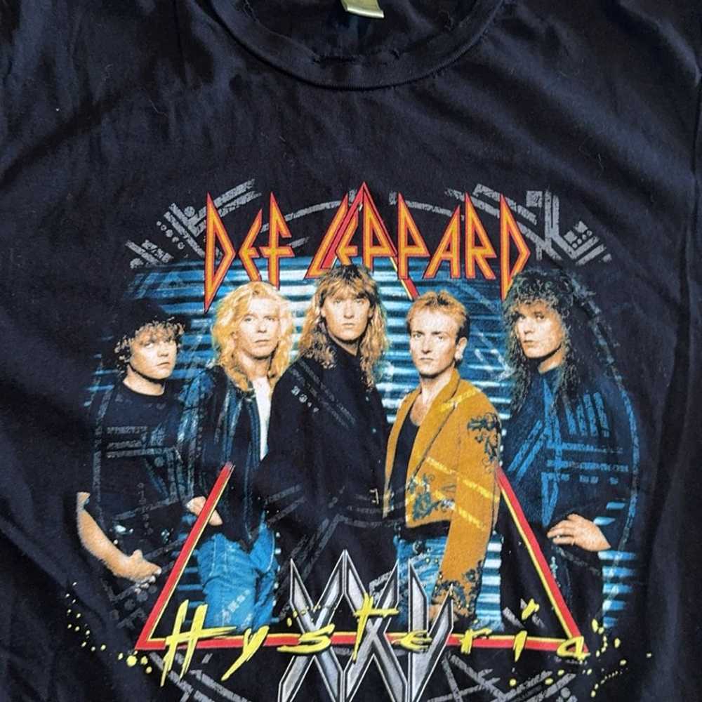 Def Leppard Hysteria ‘87 Tour T shirt Men’s Medium - image 2