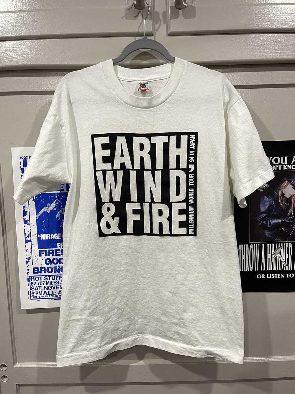 Vintage Earth Wind and Fire - image 1