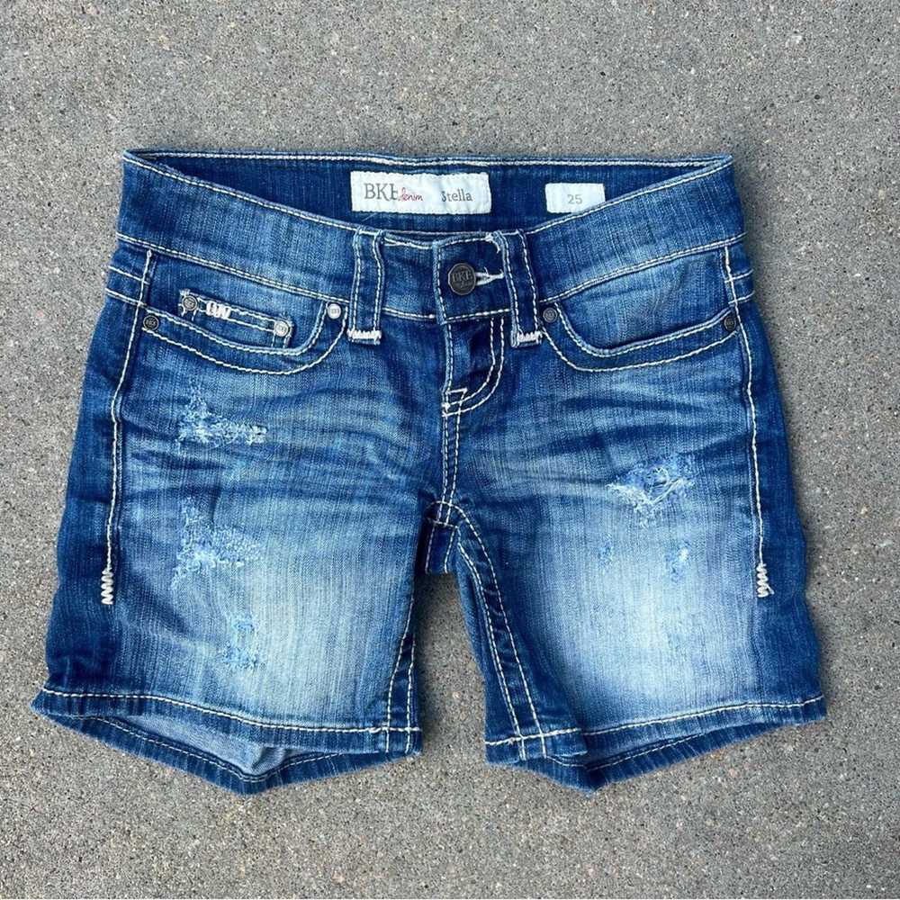 Bke Buckle BKE Stella Distressed front jeans shor… - image 1