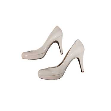Marc Fisher Marc Fisher womens classic nude heels 