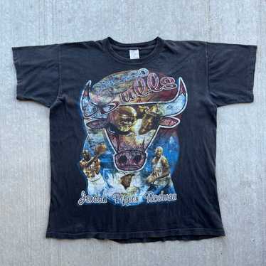 Rap Tees × Vintage Vintage Chicago Bulls Rap Tee - image 1