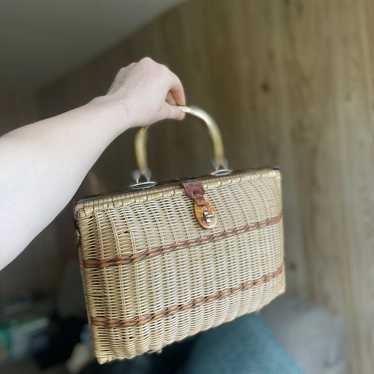 vintage 1970s wicker purse - image 1