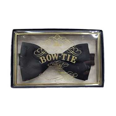 Vintage NEW - Tie Rack London Bow Tie Pue Silk Bla