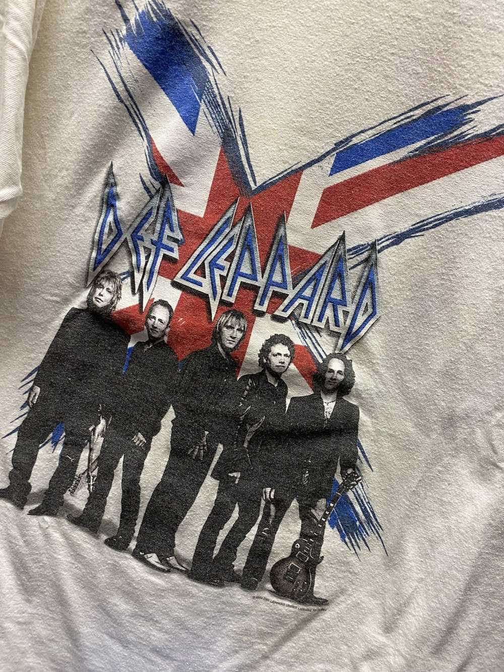 Band Tees × Giant × Streetwear Def Leppard 2002 T… - image 3