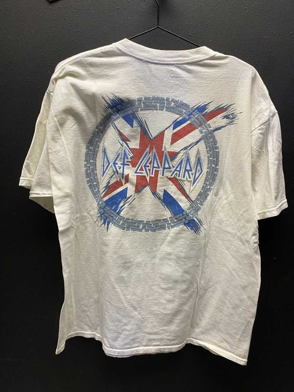 Band Tees × Giant × Streetwear Def Leppard 2002 T… - image 5