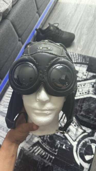 Oakley Medusa（2001年） Oakley Medusa Helmet and Goggles made from 2002. Easily one
