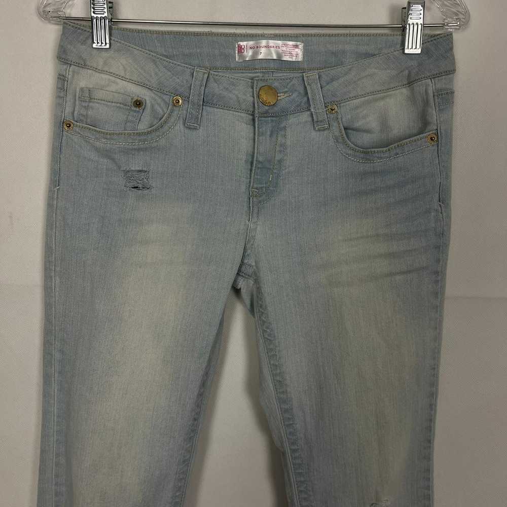 No Boundaries Y2K Low-Rise Distressed Jeans Size 7 - image 3