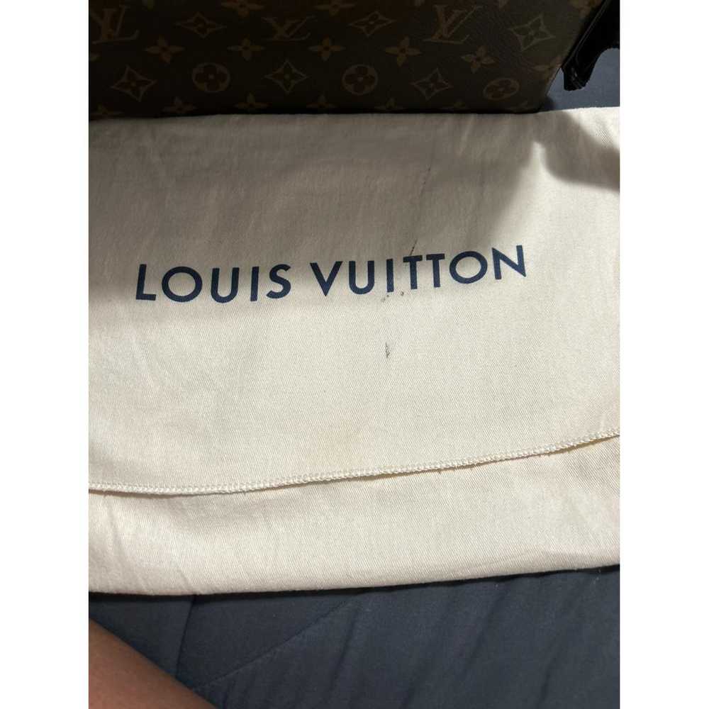 Louis Vuitton Vinyl crossbody bag - image 4