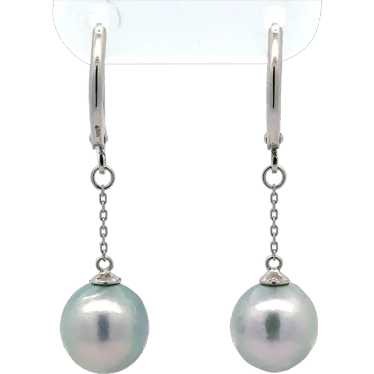 Classic 14k White Gold Light Grey Cultured Pearl D