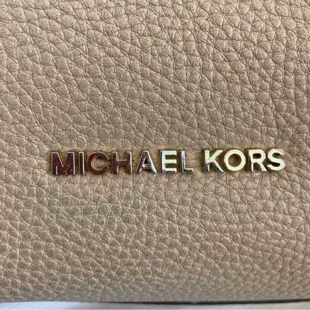 MICHAEL KORS Tan Leather Aria Signature Convertib… - image 2