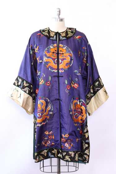Qing Dynasty Silk Embroidered Robe - image 1