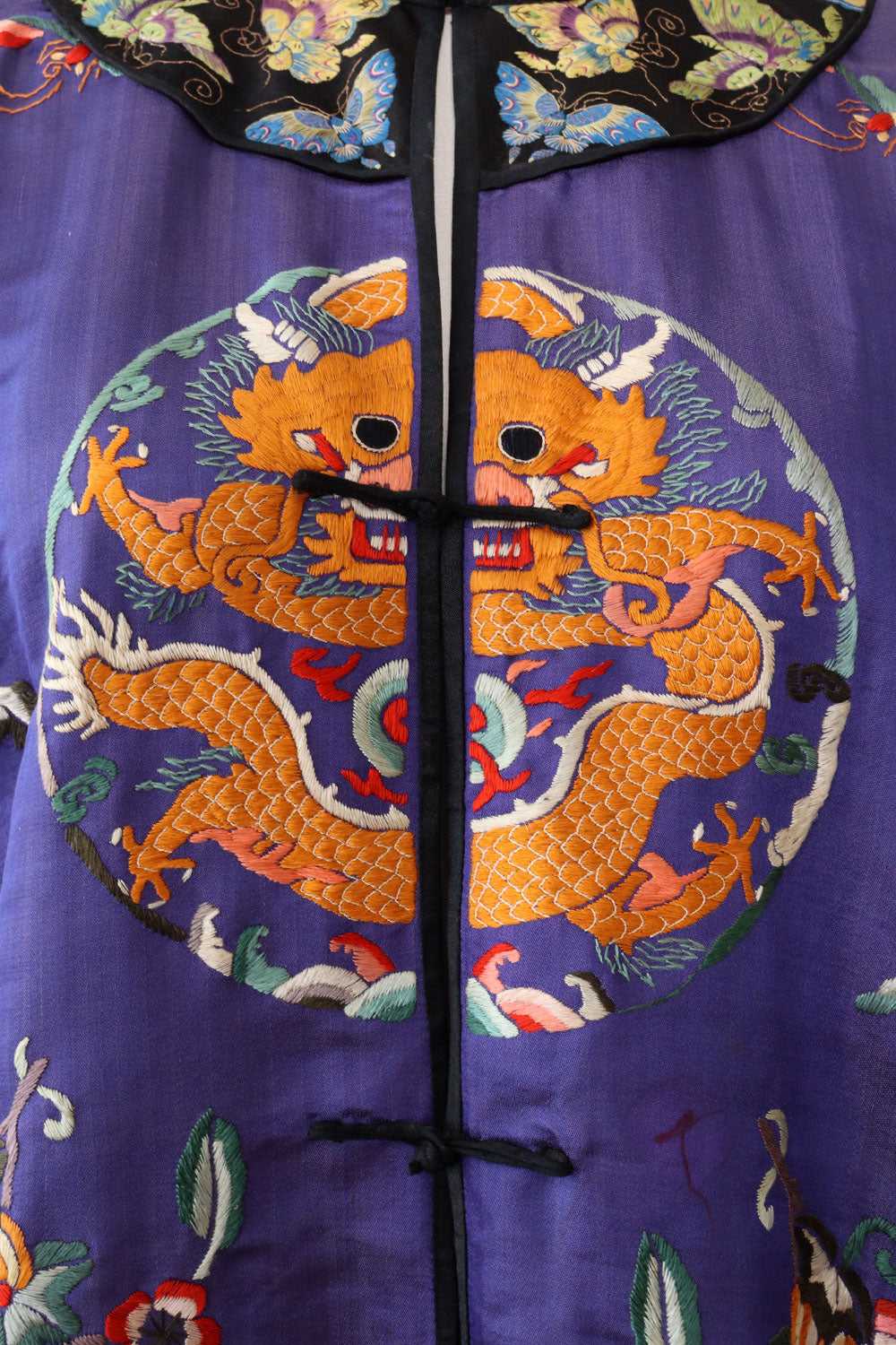 Qing Dynasty Silk Embroidered Robe - image 3