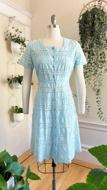 1950s Eyelet Lace Shirt Dress | medium