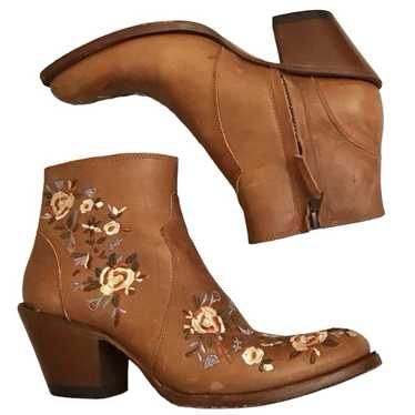 Shyanne 6.5 Millie Floral Embroidered Ankle Boots 