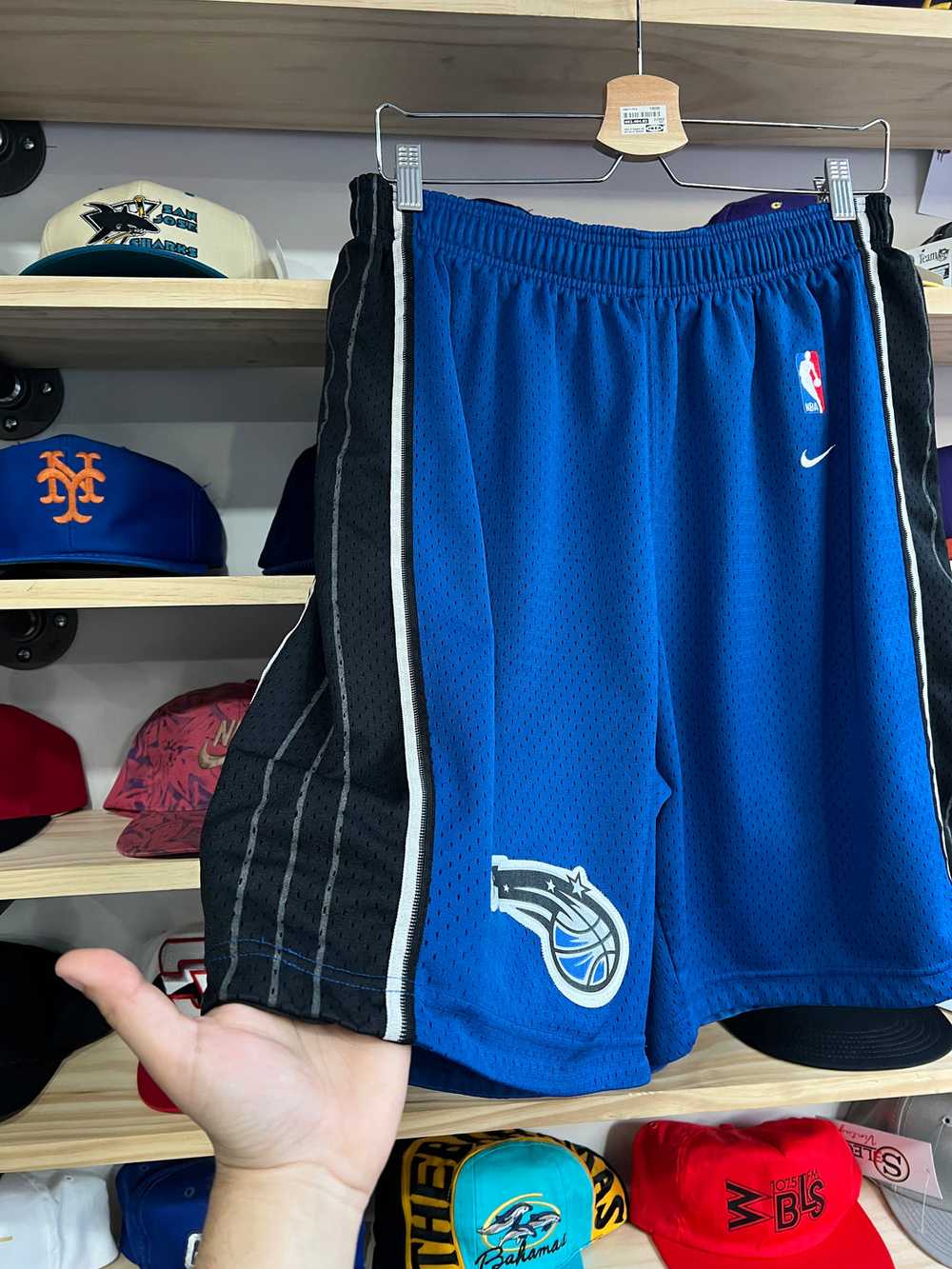 Vintage Nike Orlando Magic Basketball Shorts Size… - image 3