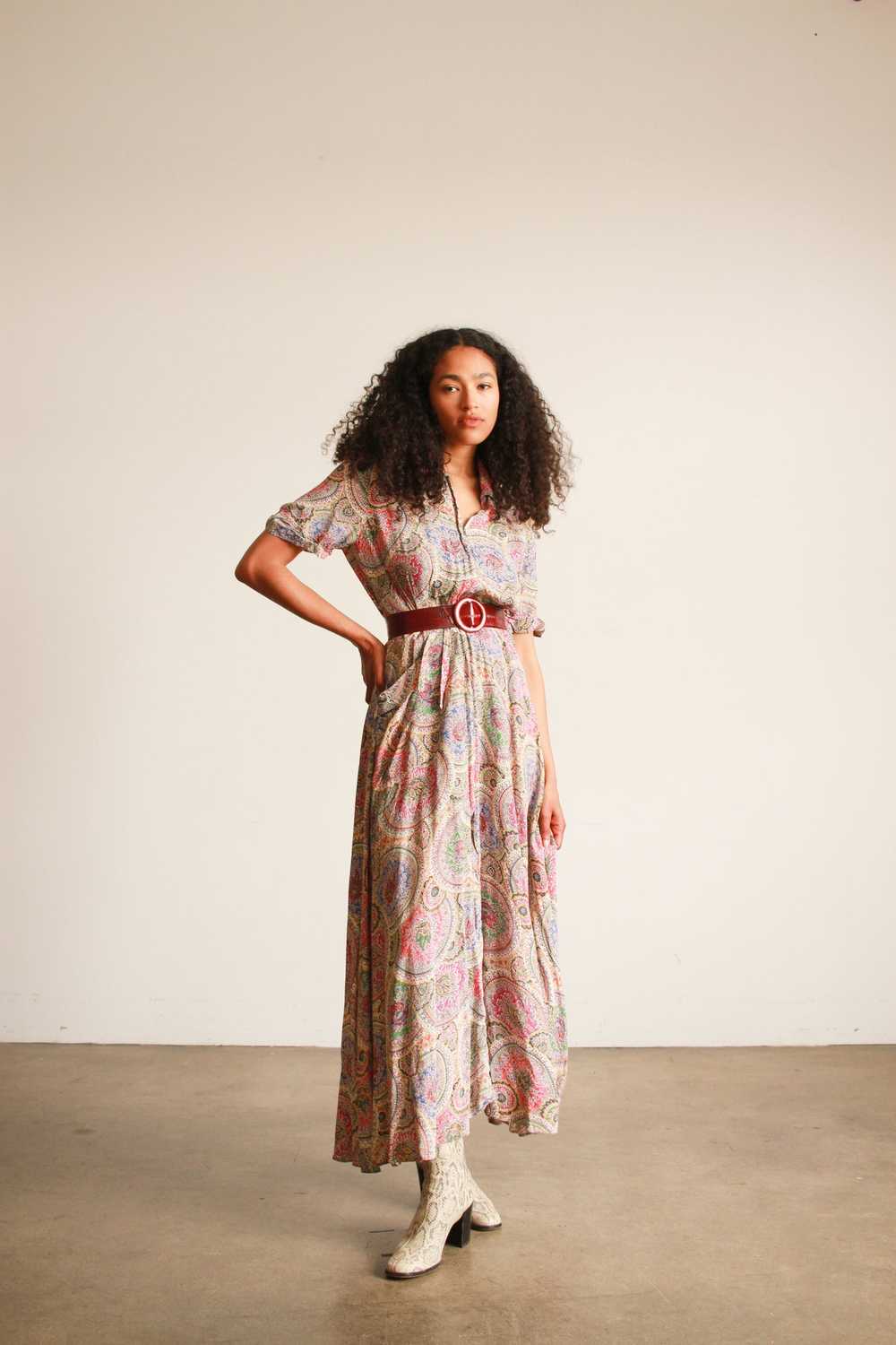 1940s Floral Print Cold Rayon Dressing Gown - image 3