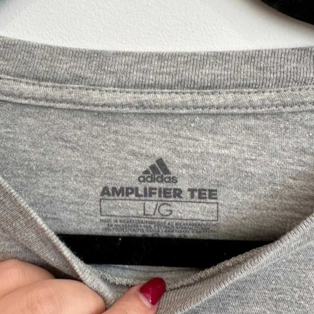 Adidas Mens L Grey Amplifier Tee Logo Graphic T-S… - image 4