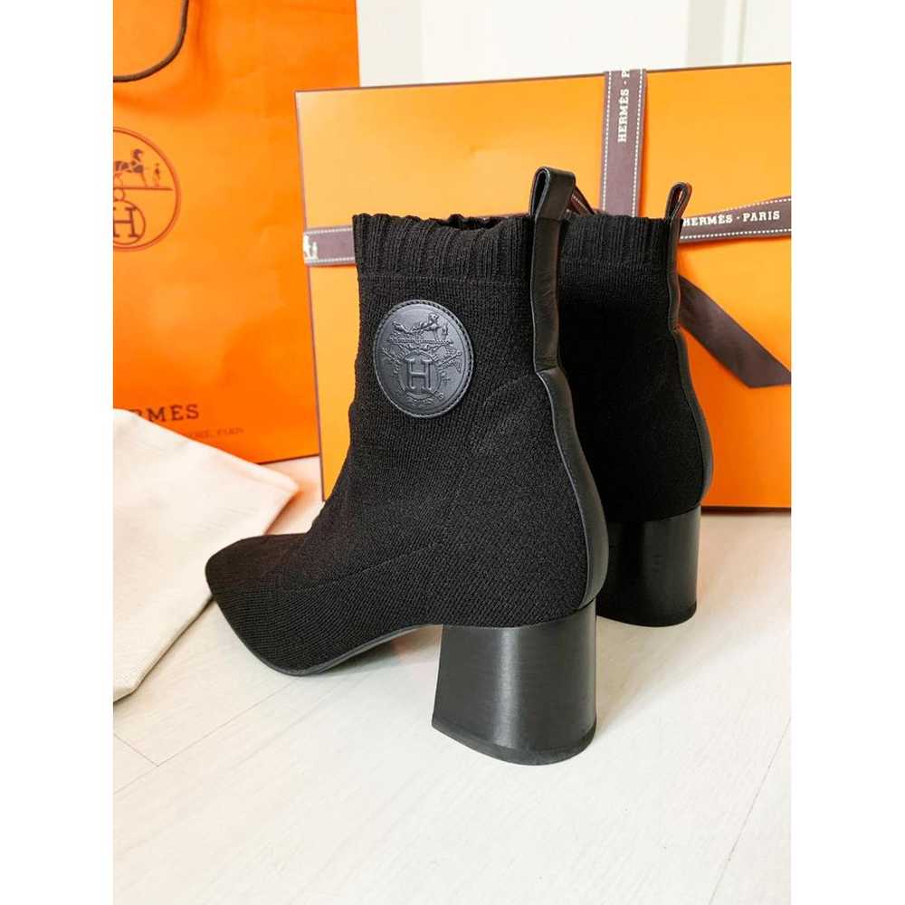 Hermès Volver 60 pony-style calfskin ankle boots - image 11