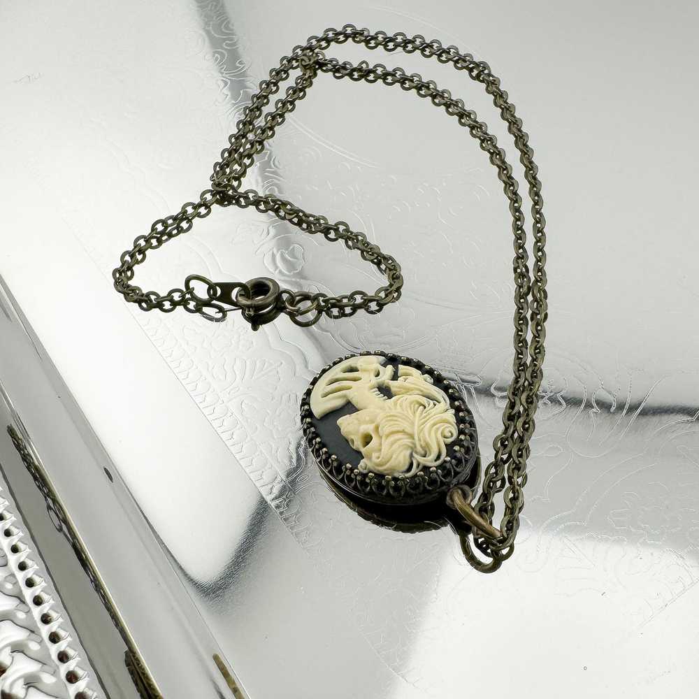 Vintage Female Skeleton Cameo Vintage Necklace - image 8