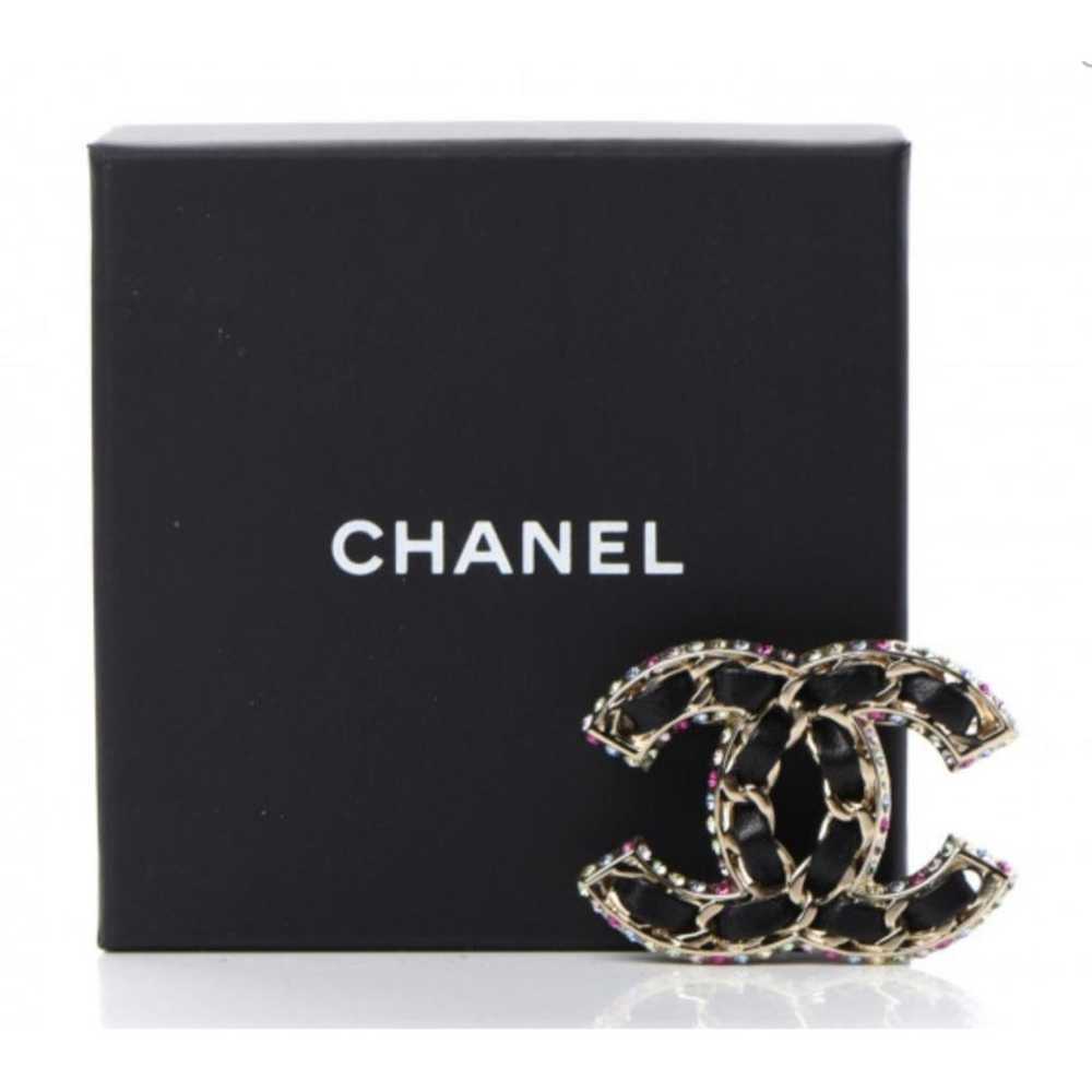 Chanel Cc leather pin & brooche - image 6
