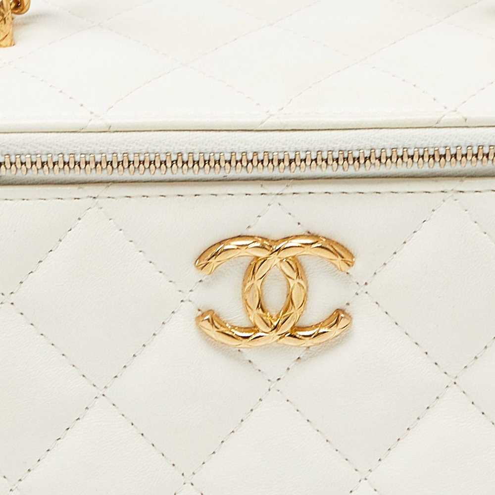 Chanel CHANEL Off White Quilted Leather Vanity Ca… - image 5