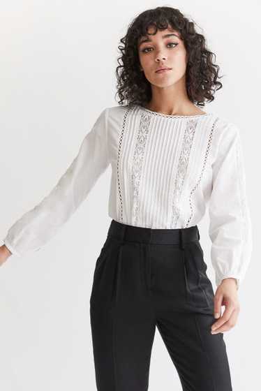 VETTA The Lace Button Up Blouse
