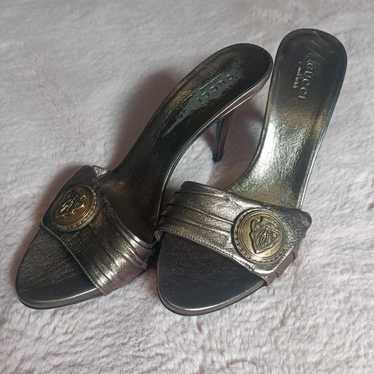 Gucci Vintage gold gucci heels - image 1