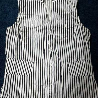 Striped Sleeveless Button-up shirt
