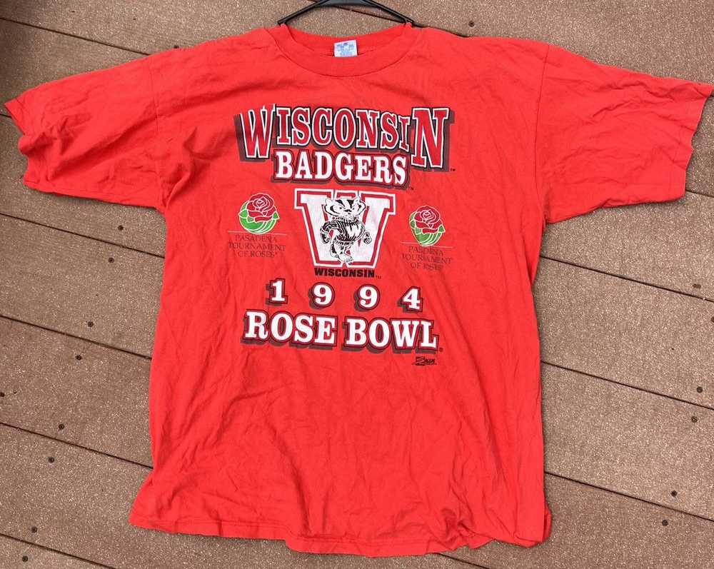 Streetwear × Vintage VINTAGE Wisconsin Badgers 19… - image 1