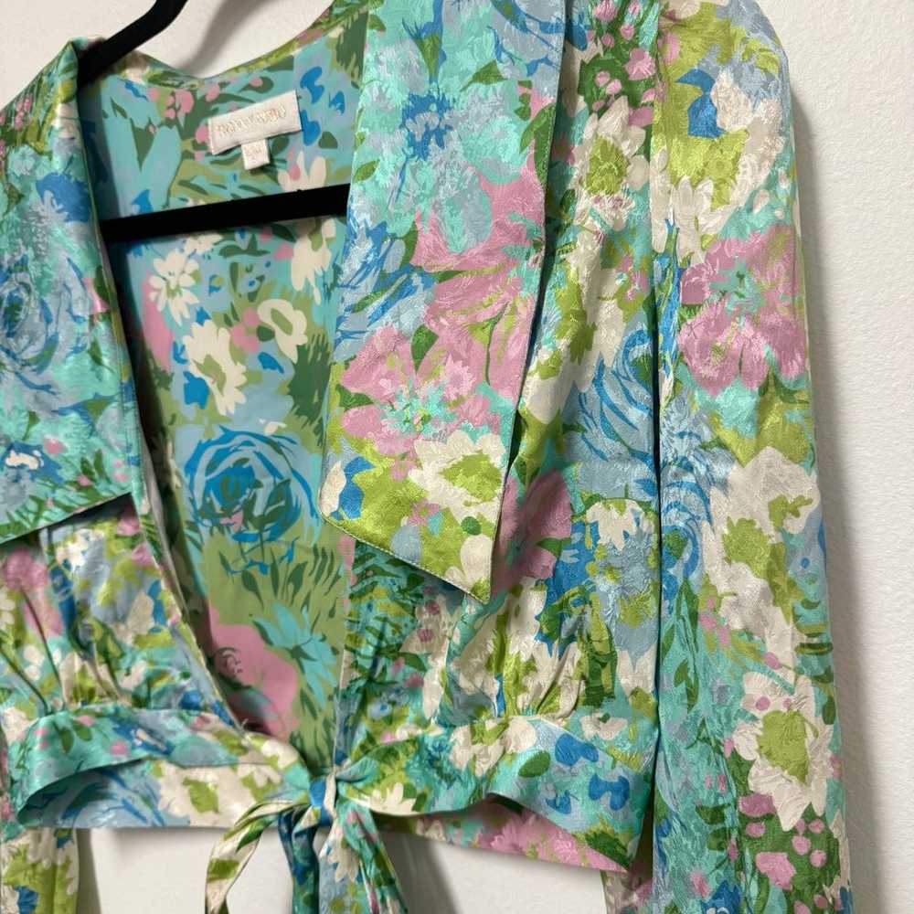 NWOT Ronny Kobo Demna Silk Floral Tie-Waist Crop … - image 6