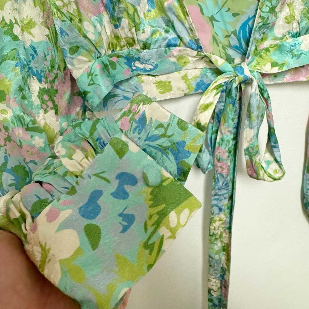 NWOT Ronny Kobo Demna Silk Floral Tie-Waist Crop … - image 7