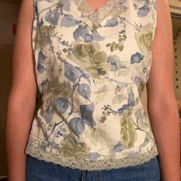 Flowered Top Green and blue flowered top. Tie in t