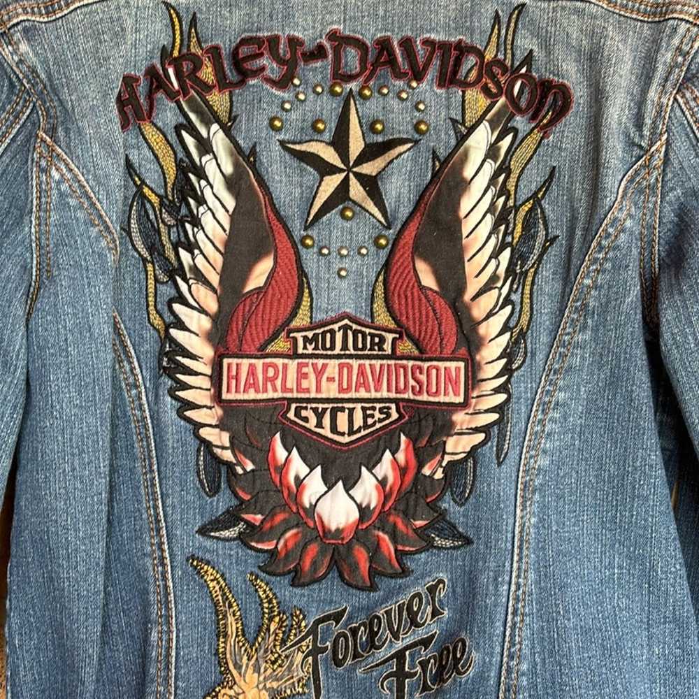 Harley Davidson Forever Free medium wash appliqué… - image 6