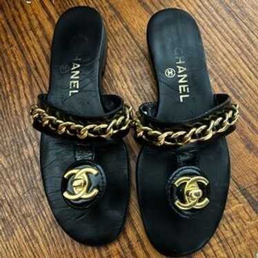 Chanel turn lock sandals - Gem