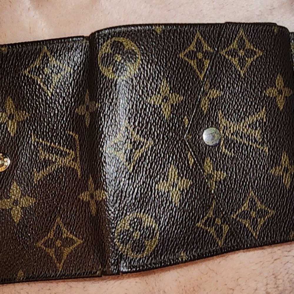LV Monogram Monnaie with Unbranded Chain - image 11