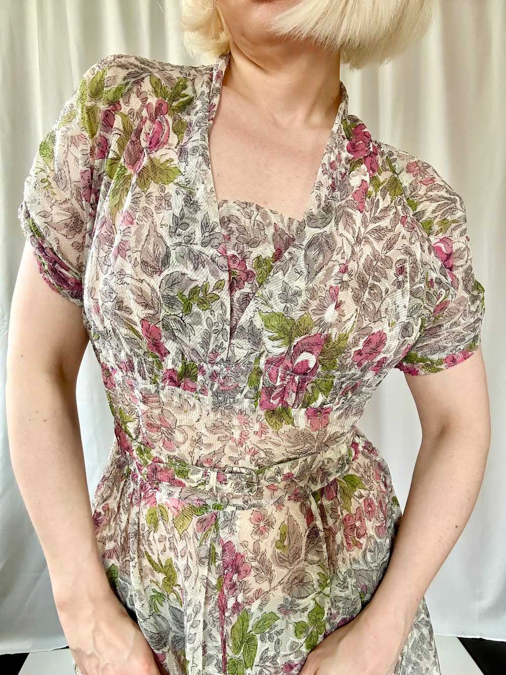 True Vintage 1940s Pastel Floral Silk Chiffon See… - image 2