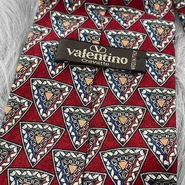 Valentino Cravatte  vintage 100% silk tie.