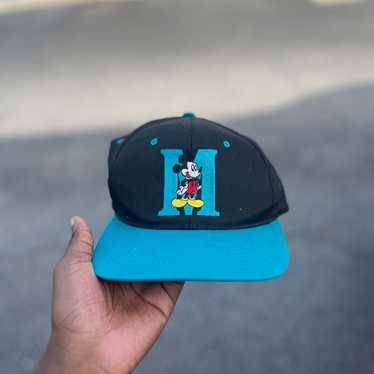 Mickey Mouse Disney Vintage 90's Mickey Snapback H