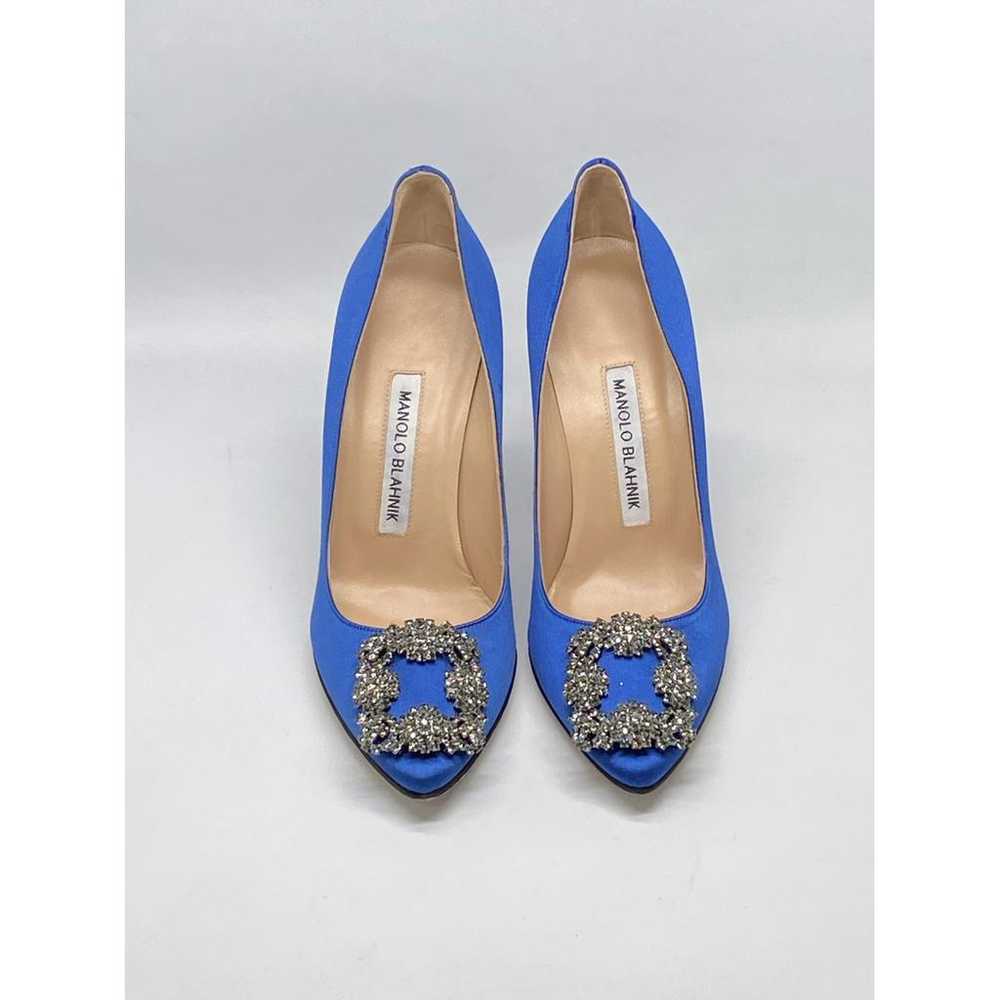 Manolo Blahnik Hangisi cloth heels - image 3