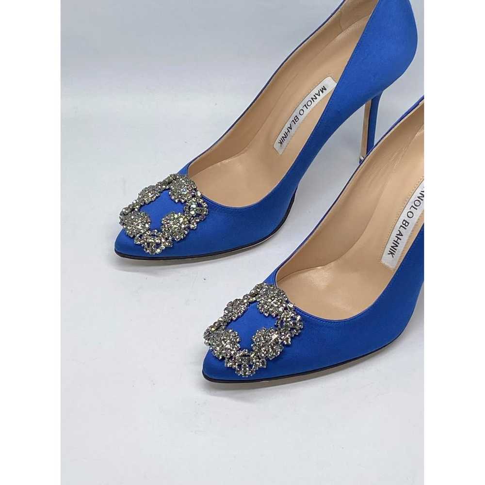 Manolo Blahnik Hangisi cloth heels - image 4