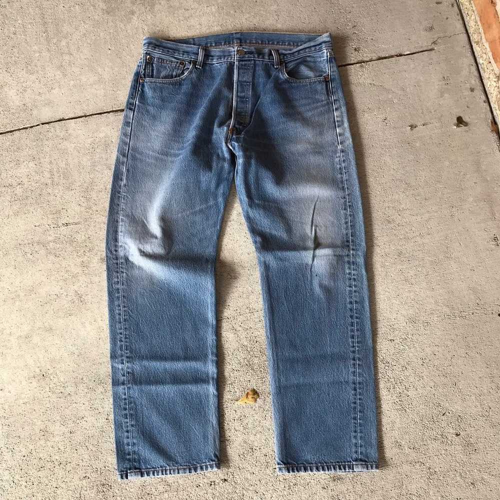 Vintage Levi's 501 Light Washed Denim Jeans - image 2