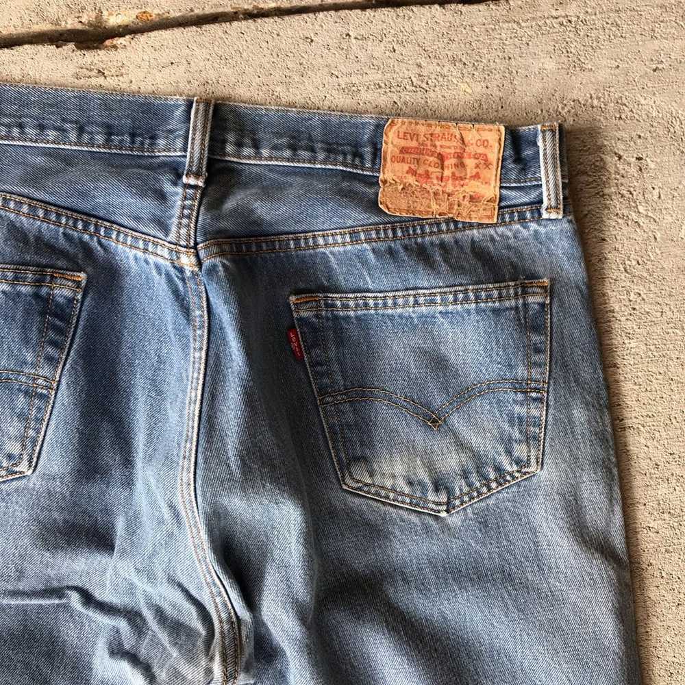 Vintage Levi's 501 Light Washed Denim Jeans - image 4