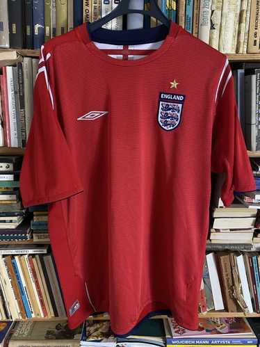 Soccer Jersey × Umbro × Vintage England 2004-2006… - image 1