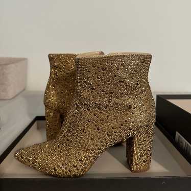 Betsy Johnson Gold sparkle Booties