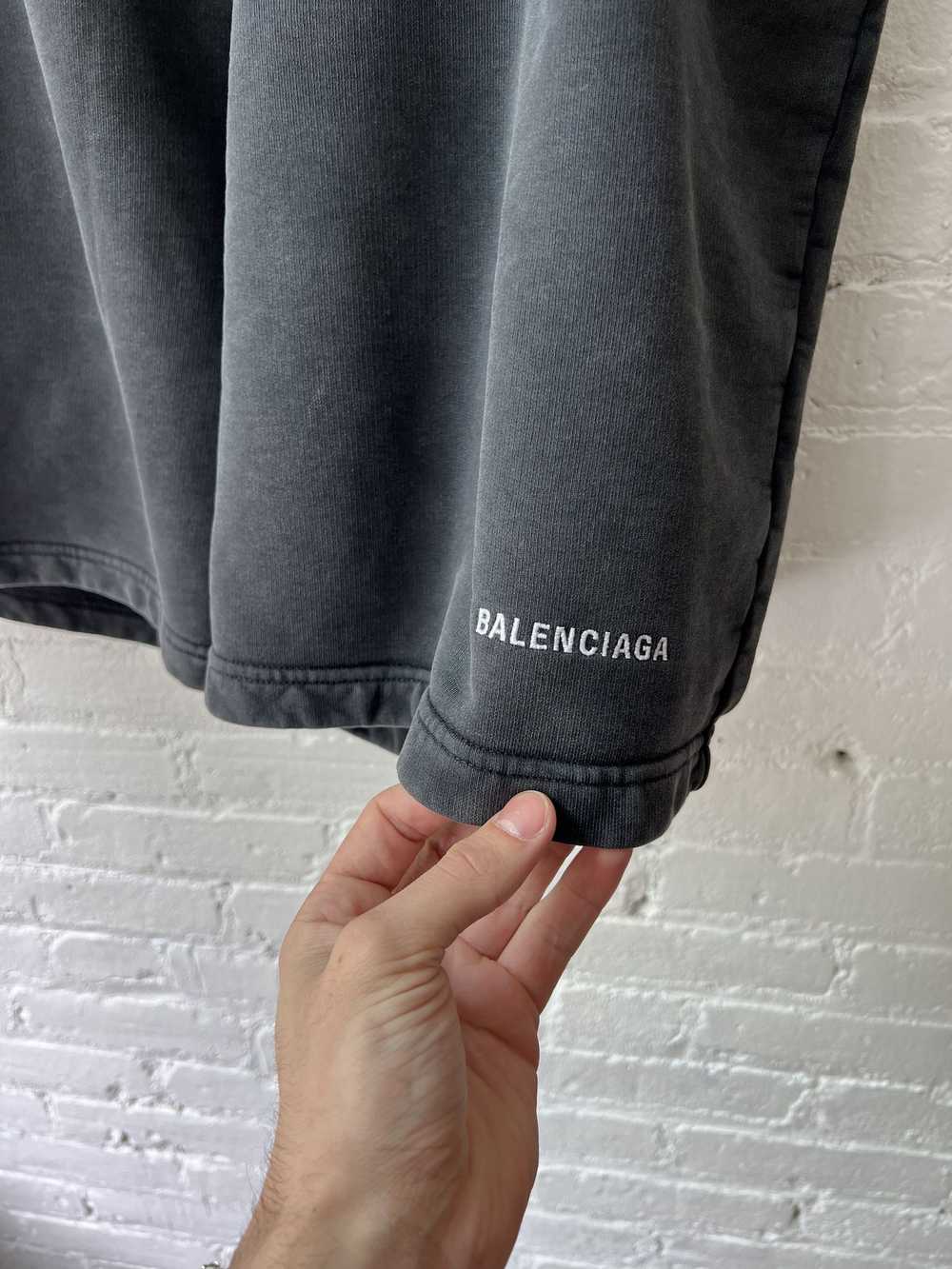 Balenciaga Balenciaga Oversized Sweat-Shorts DEMNA - image 2