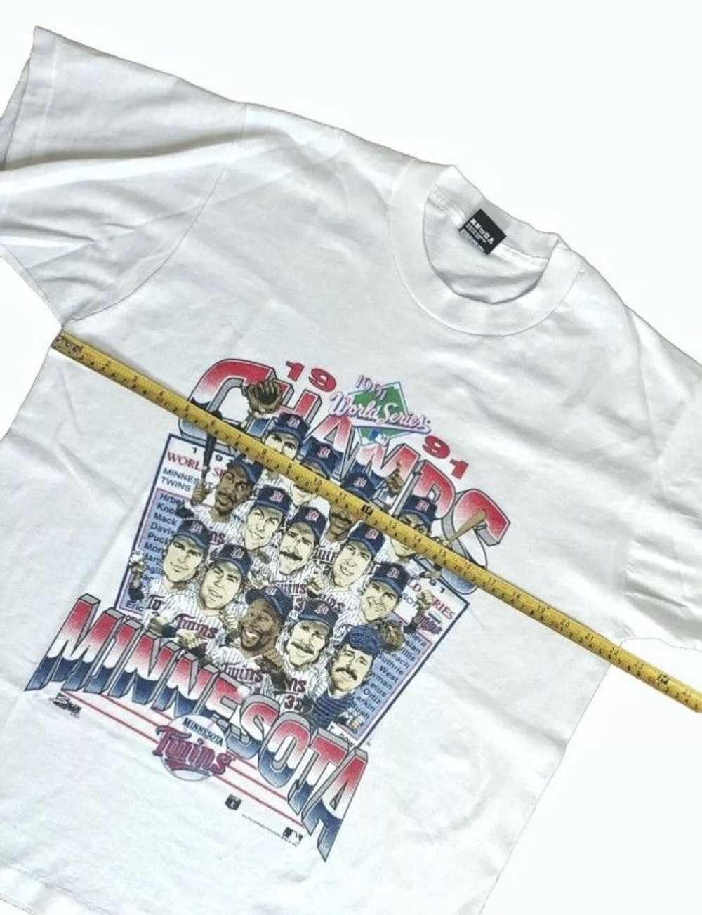 MLB × Screen Stars × Vintage Vintage Minnesota Tw… - image 11