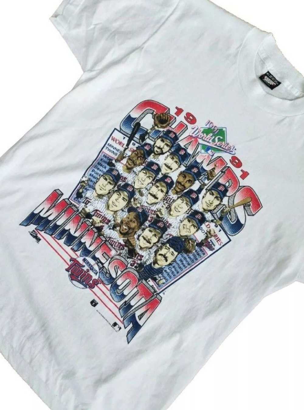 MLB × Screen Stars × Vintage Vintage Minnesota Tw… - image 2