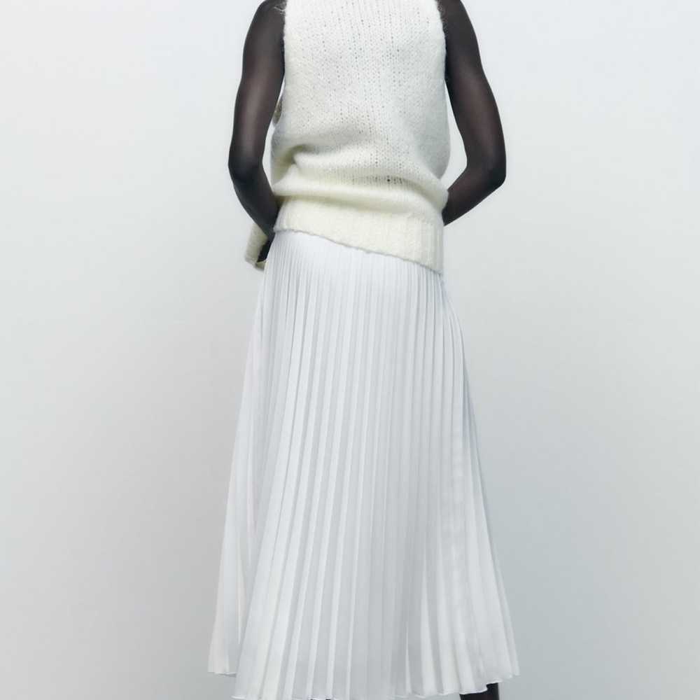 Zara Women White Pleated Skirt Size S NEW - image 2