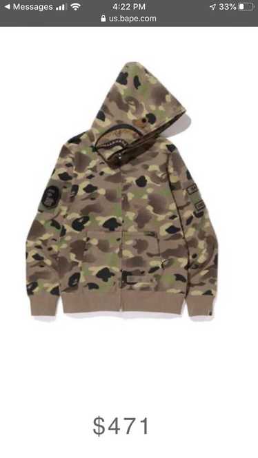 Bape × Undefeated Bape x Undefeated Gradation Camo