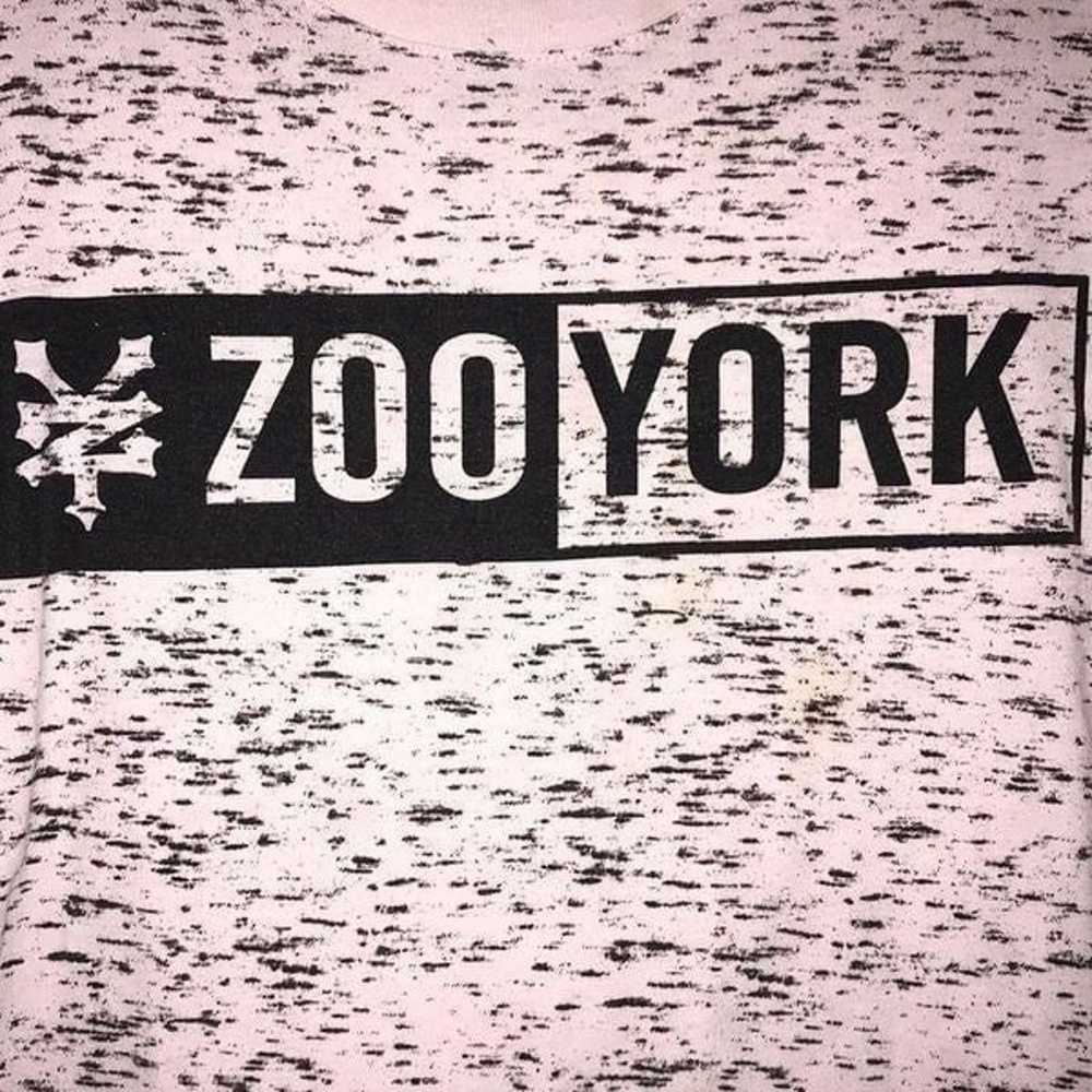 Men’s Zoo York Tee Shirt size XL pink and black - image 2